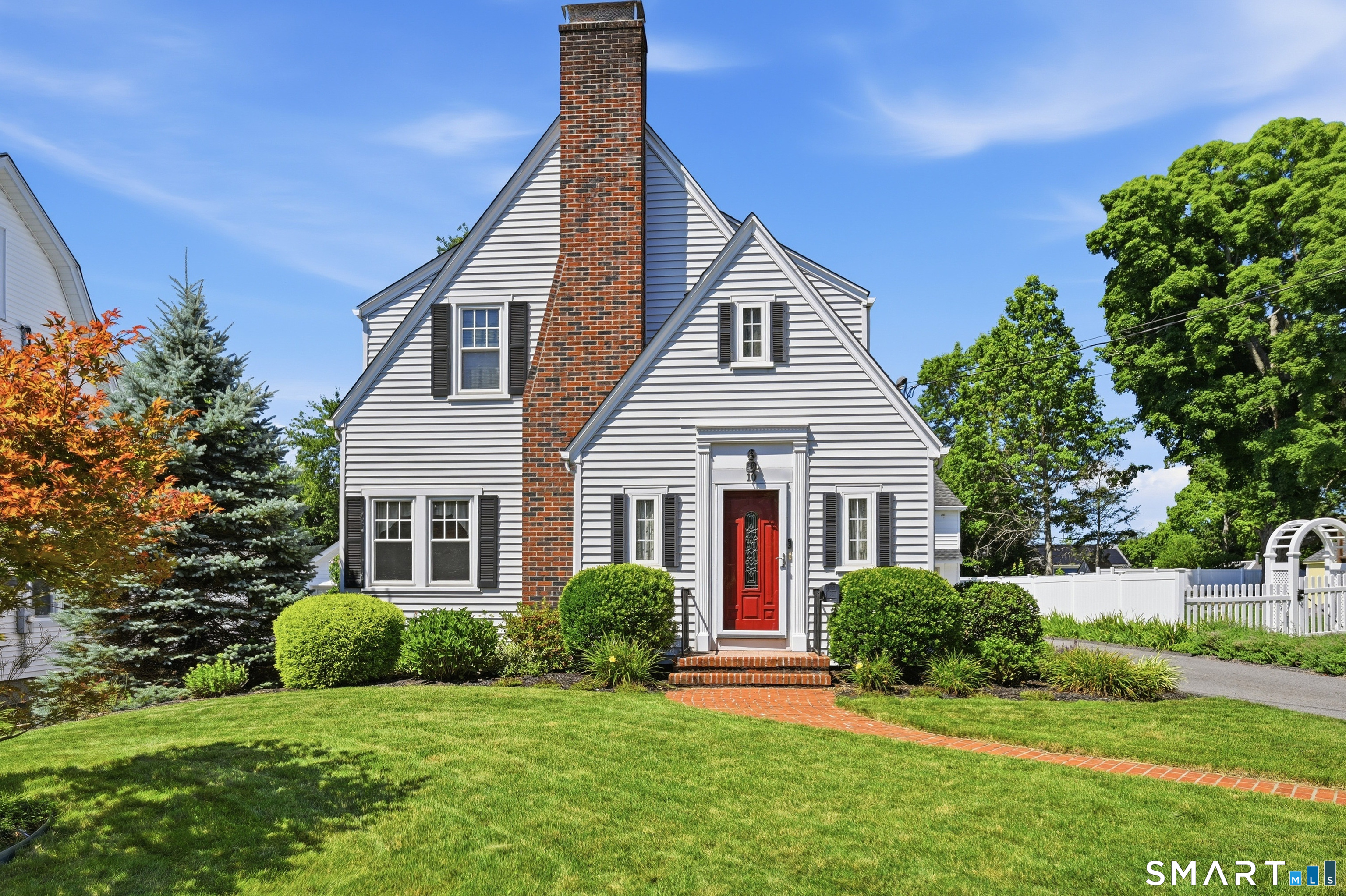 10 Lawncrest Road Danbury CT 06810