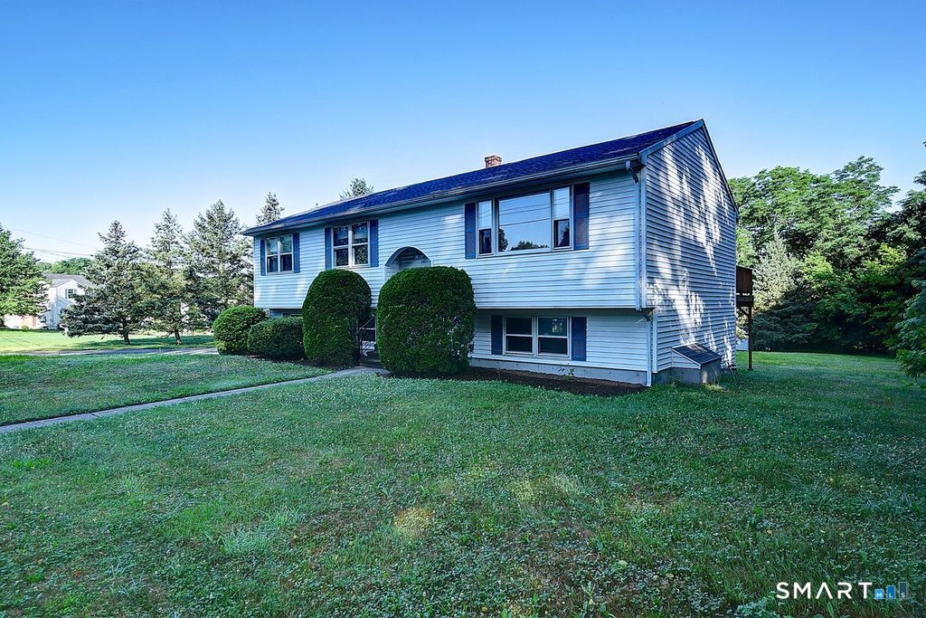 54 Skyview Drive Naugatuck CT 06770