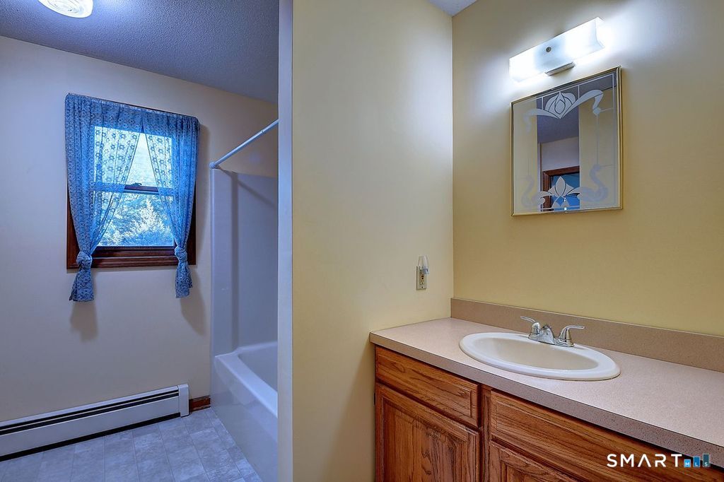 54 Skyview Drive Naugatuck CT 06770