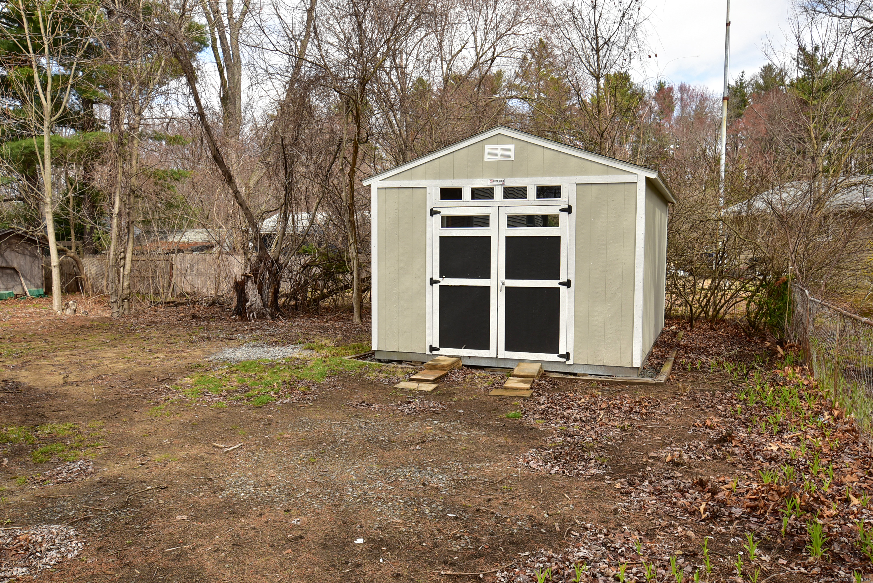 2 Nevins Avenue Enfield CT 06082