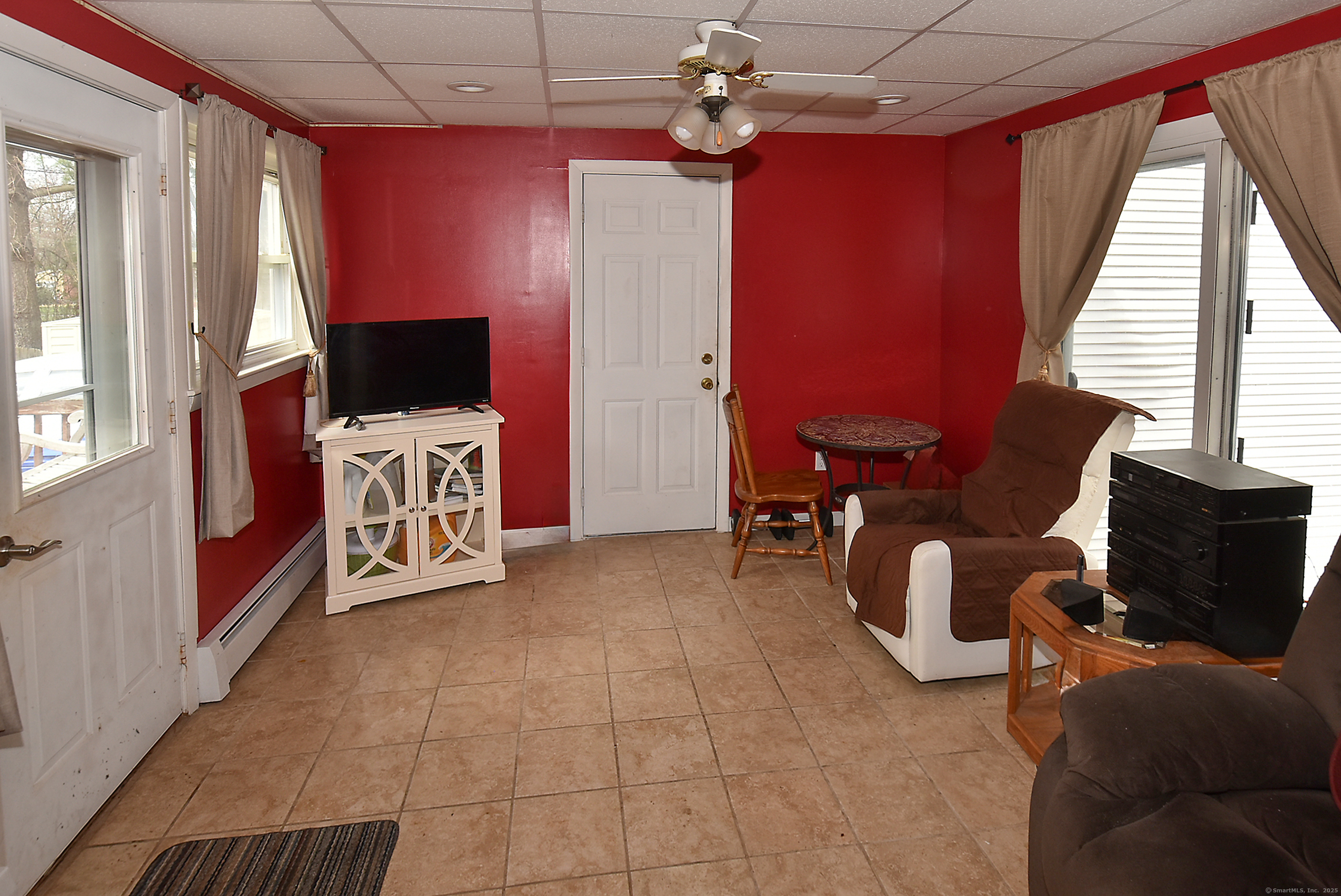 2 Nevins Avenue Enfield CT 06082