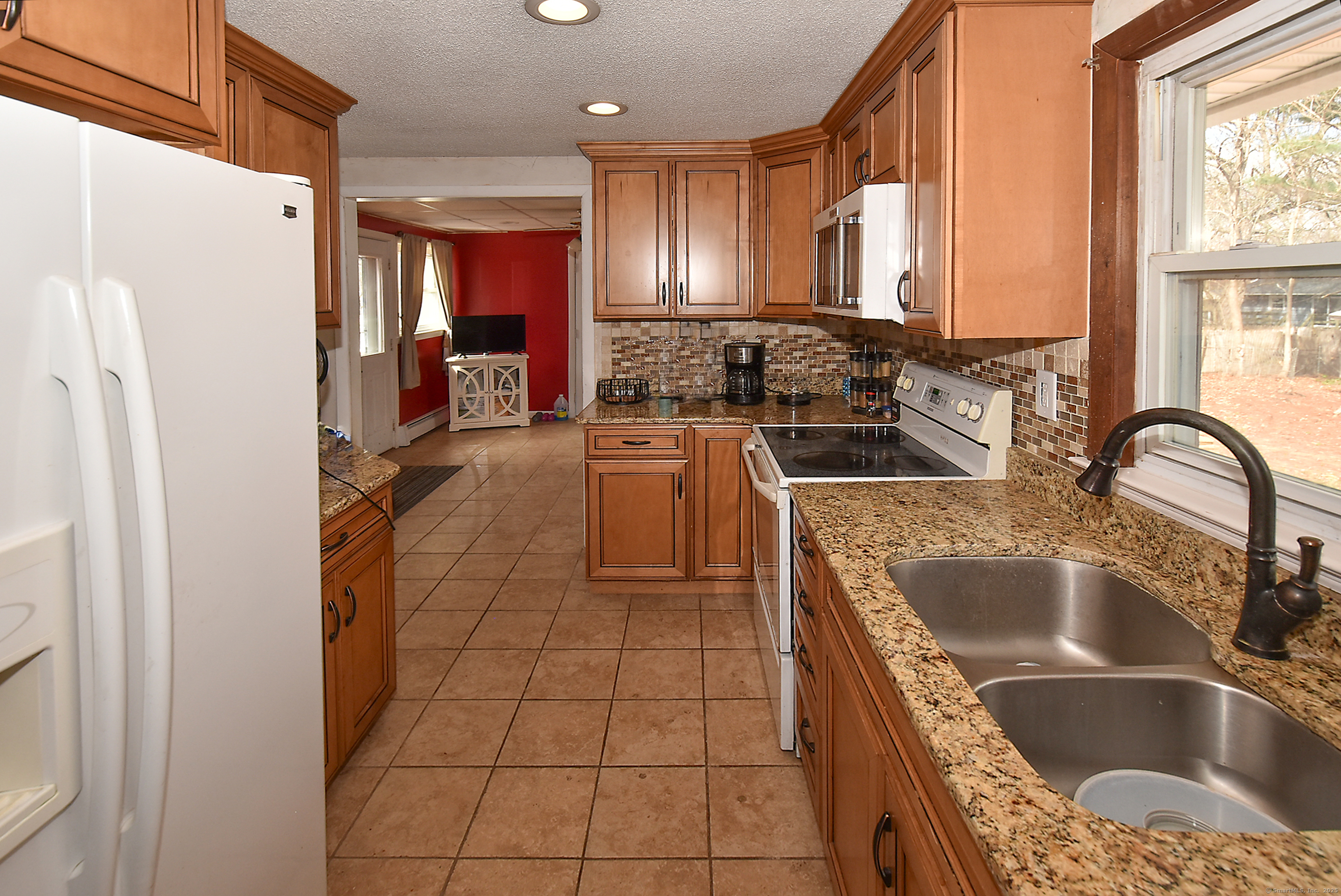 2 Nevins Avenue Enfield CT 06082