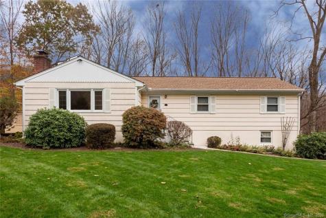 10 Bayberry Lane Norwalk CT 06851