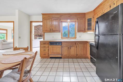 470 Oceanview Terrace Stratford CT 06615
