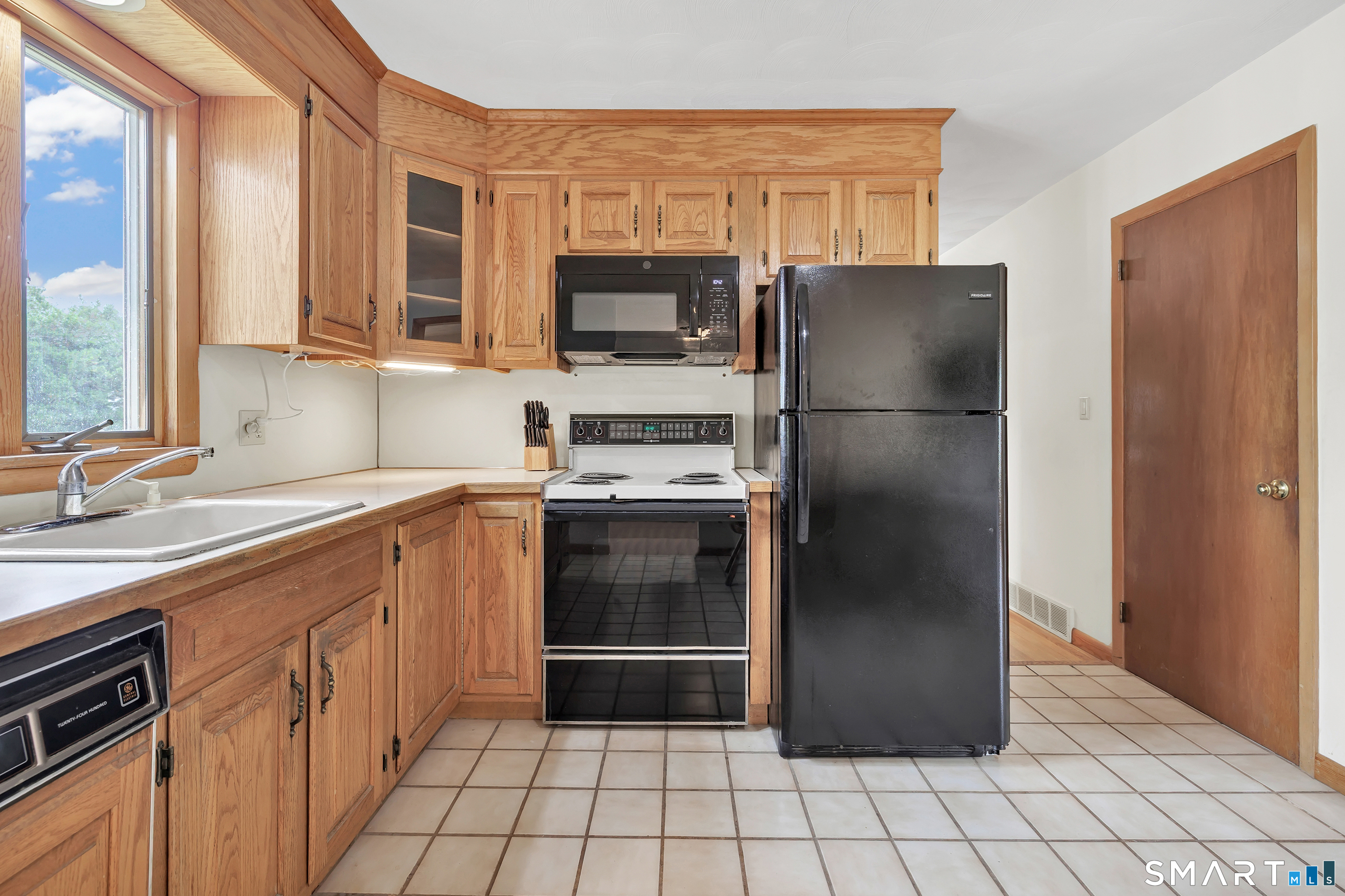 470 Oceanview Terrace Stratford CT 06615