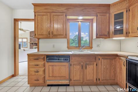 470 Oceanview Terrace Stratford CT 06615