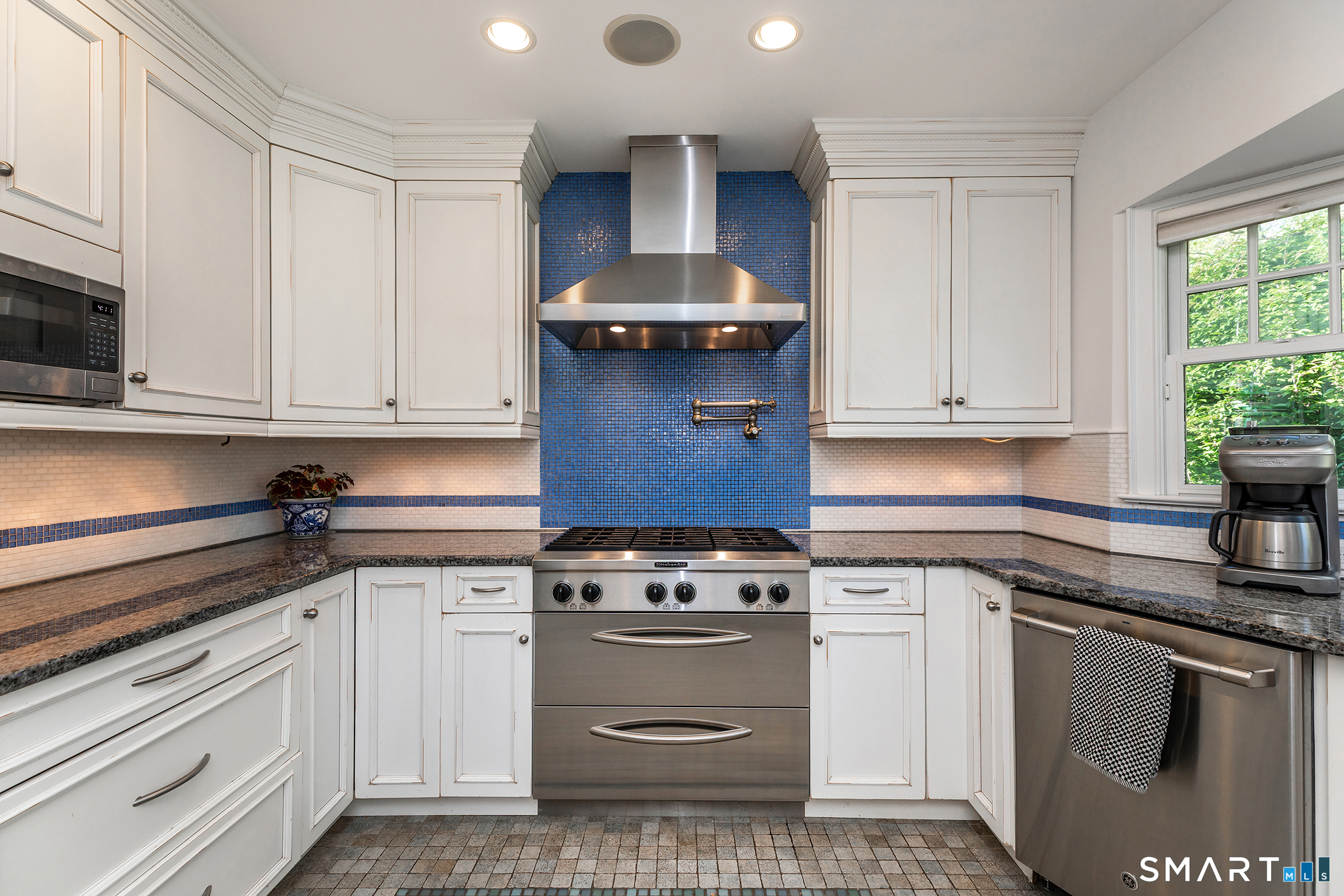 34 Skyline Drive Brookfield CT 06804