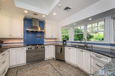 34 Skyline Drive Brookfield CT 06804