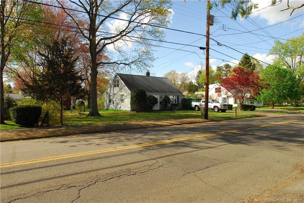 525 Pool Road North Haven CT 06473