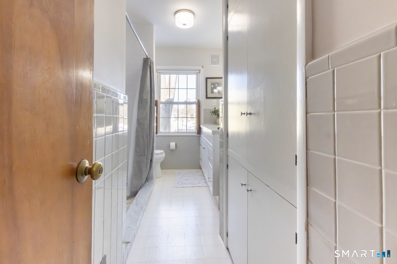 215 Fernwood Road Trumbull CT 06611