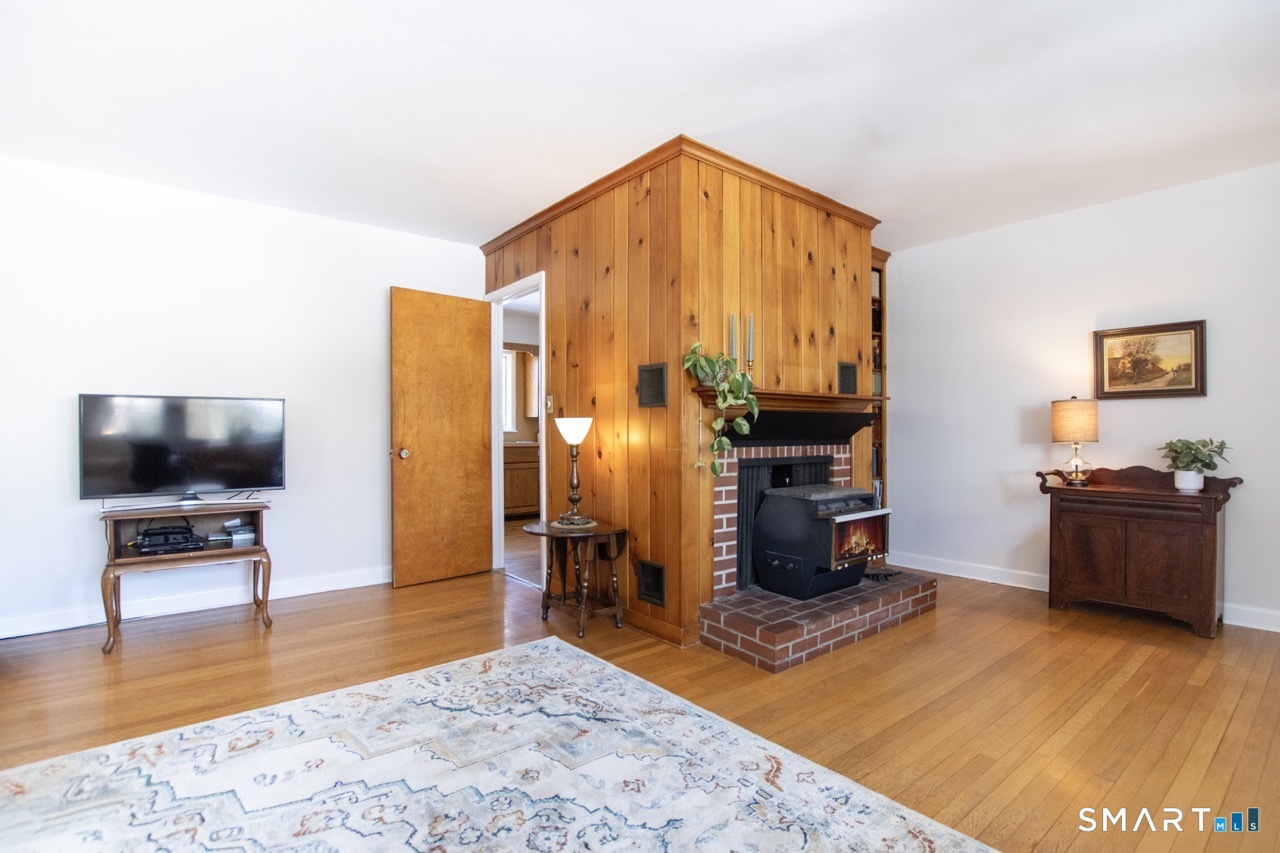 215 Fernwood Road Trumbull CT 06611