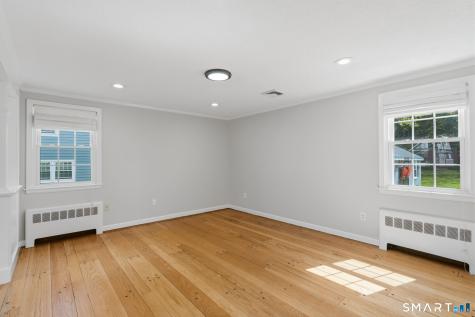 32 Meadowgate Street Wethersfield CT 06109