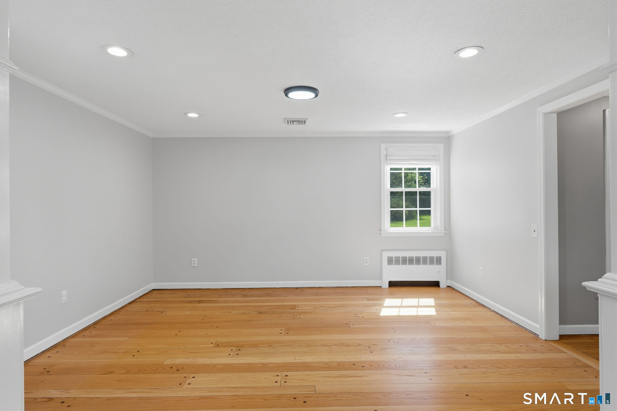 32 Meadowgate Street Wethersfield CT 06109