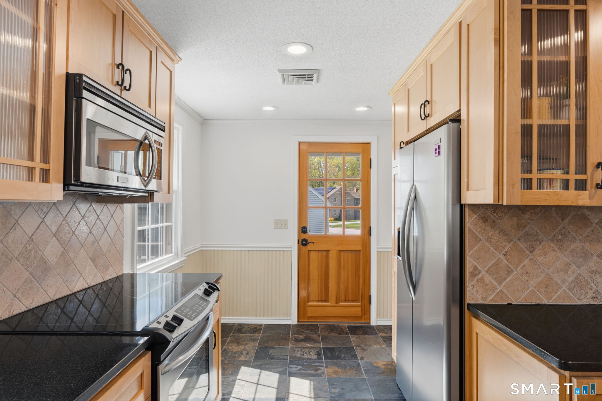 32 Meadowgate Street Wethersfield CT 06109