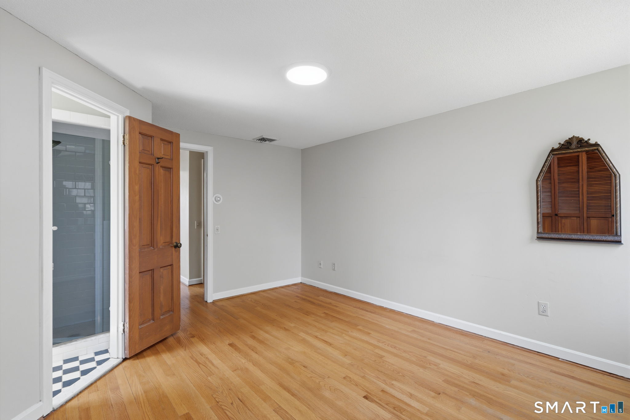 32 Meadowgate Street Wethersfield CT 06109
