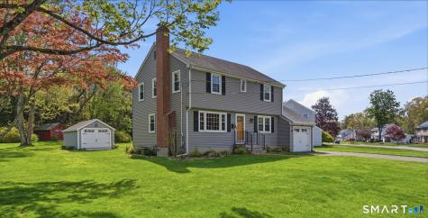 32 Meadowgate Street Wethersfield CT 06109