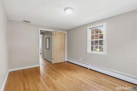 32 Meadowgate Street Wethersfield CT 06109