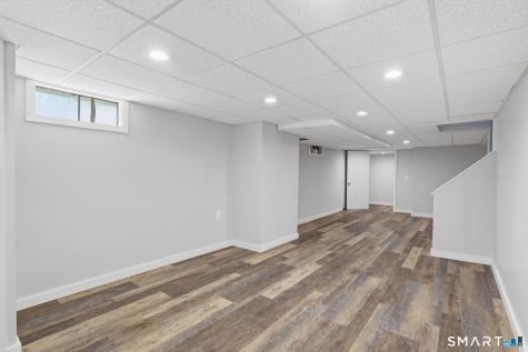 32 Meadowgate Street Wethersfield CT 06109