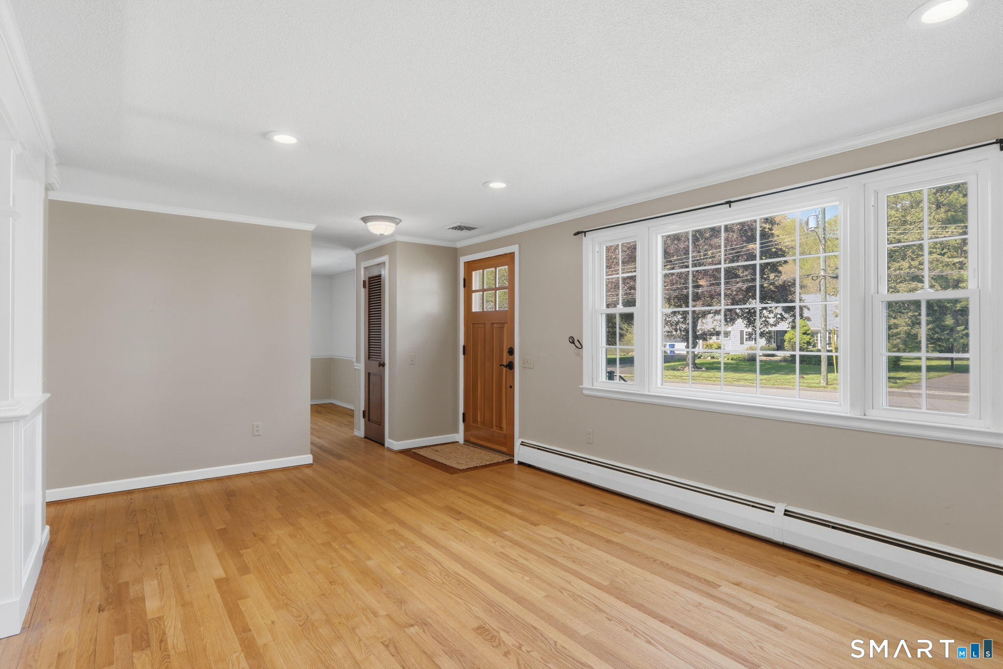 32 Meadowgate Street Wethersfield CT 06109