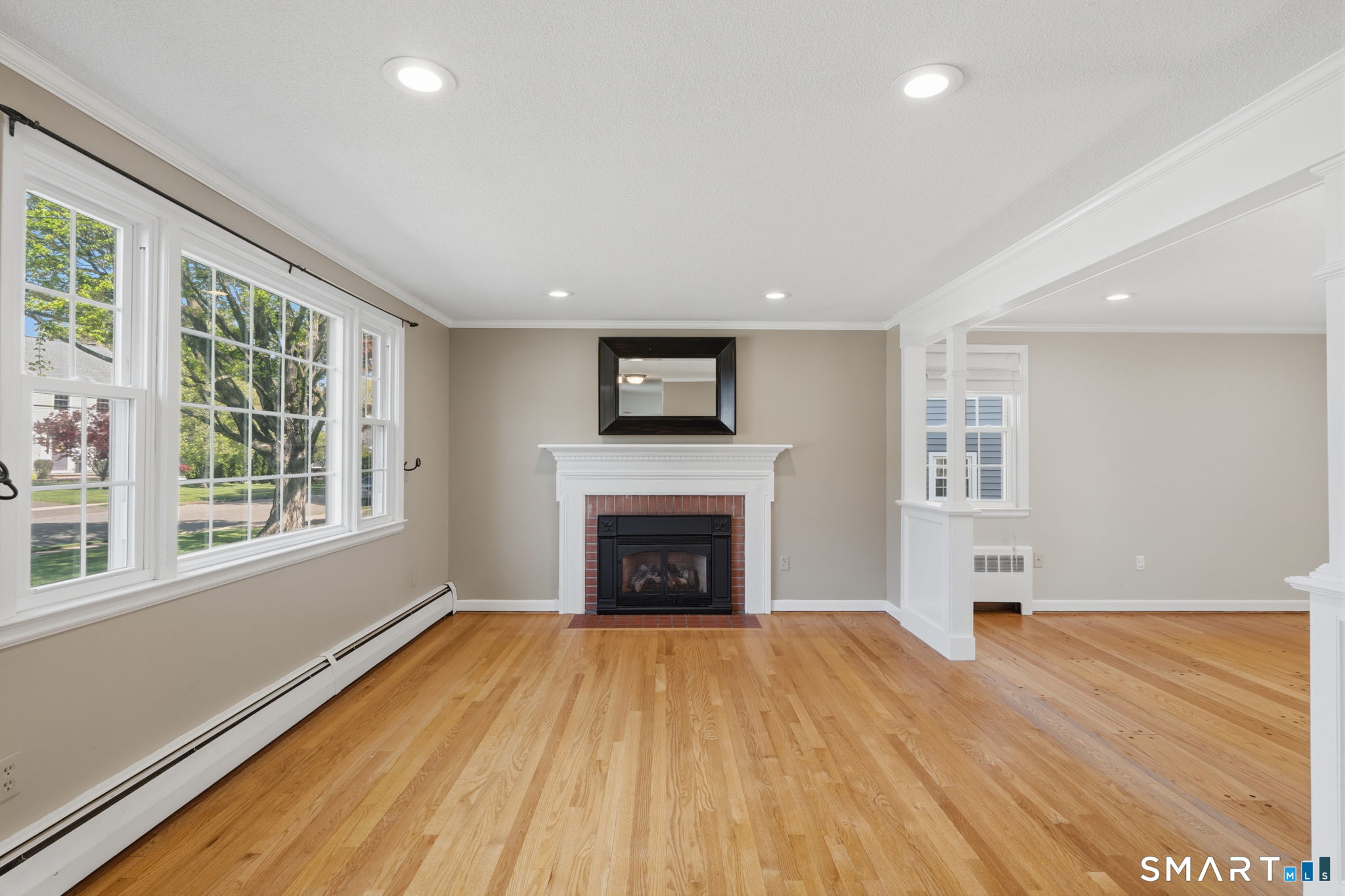 32 Meadowgate Street Wethersfield CT 06109