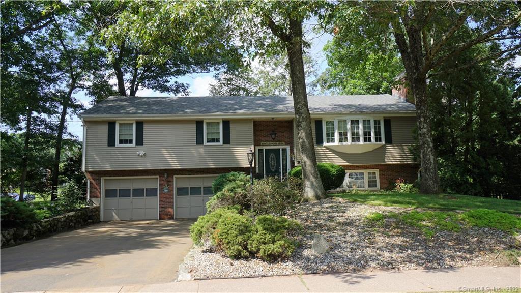 9 Richmond Drive Manchester CT 06042