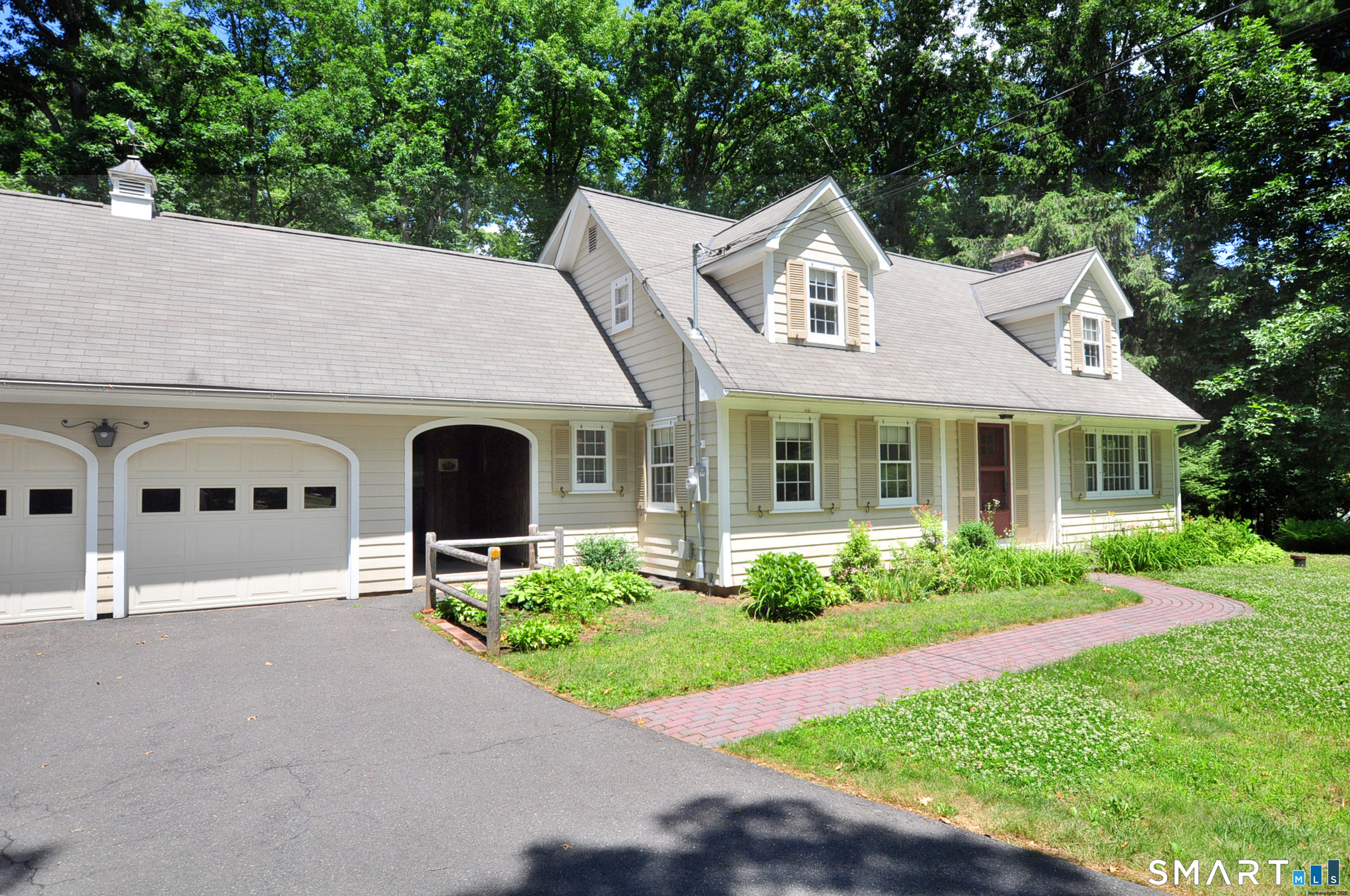 220 Arch Road Avon CT 06001