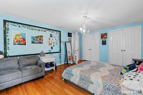 30 Fox Chase Lane West Hartford CT 06107