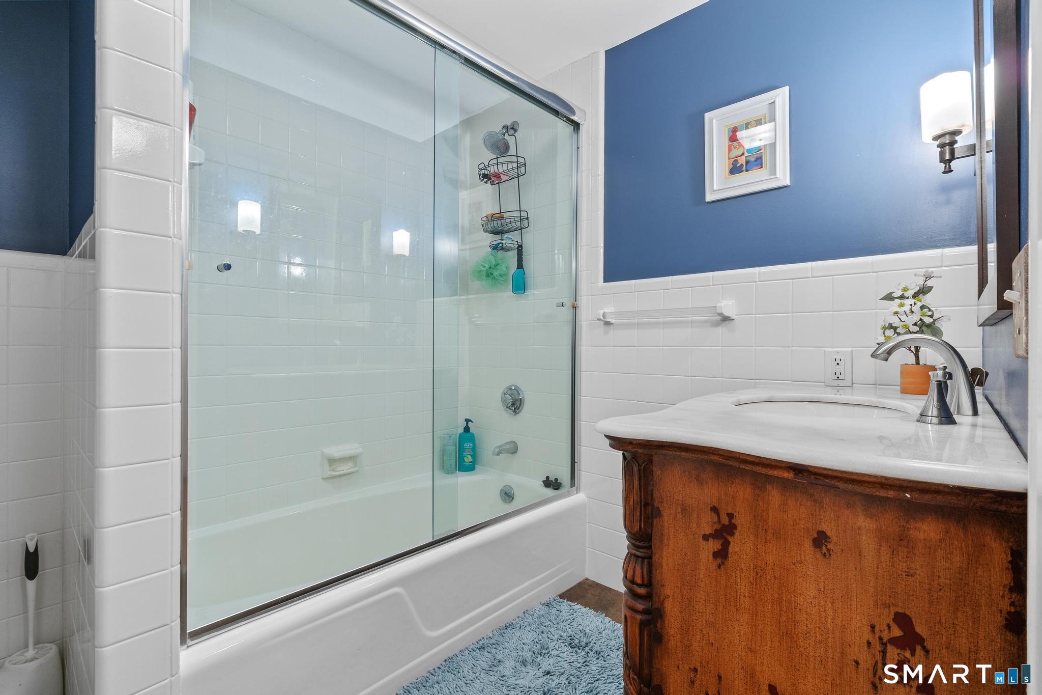 30 Fox Chase Lane West Hartford CT 06107
