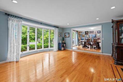 30 Fox Chase Lane West Hartford CT 06107