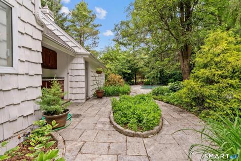 30 Fox Chase Lane West Hartford CT 06107