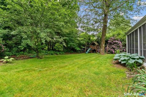 30 Fox Chase Lane West Hartford CT 06107