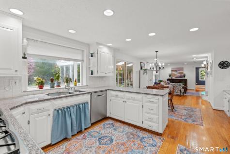 30 Fox Chase Lane West Hartford CT 06107