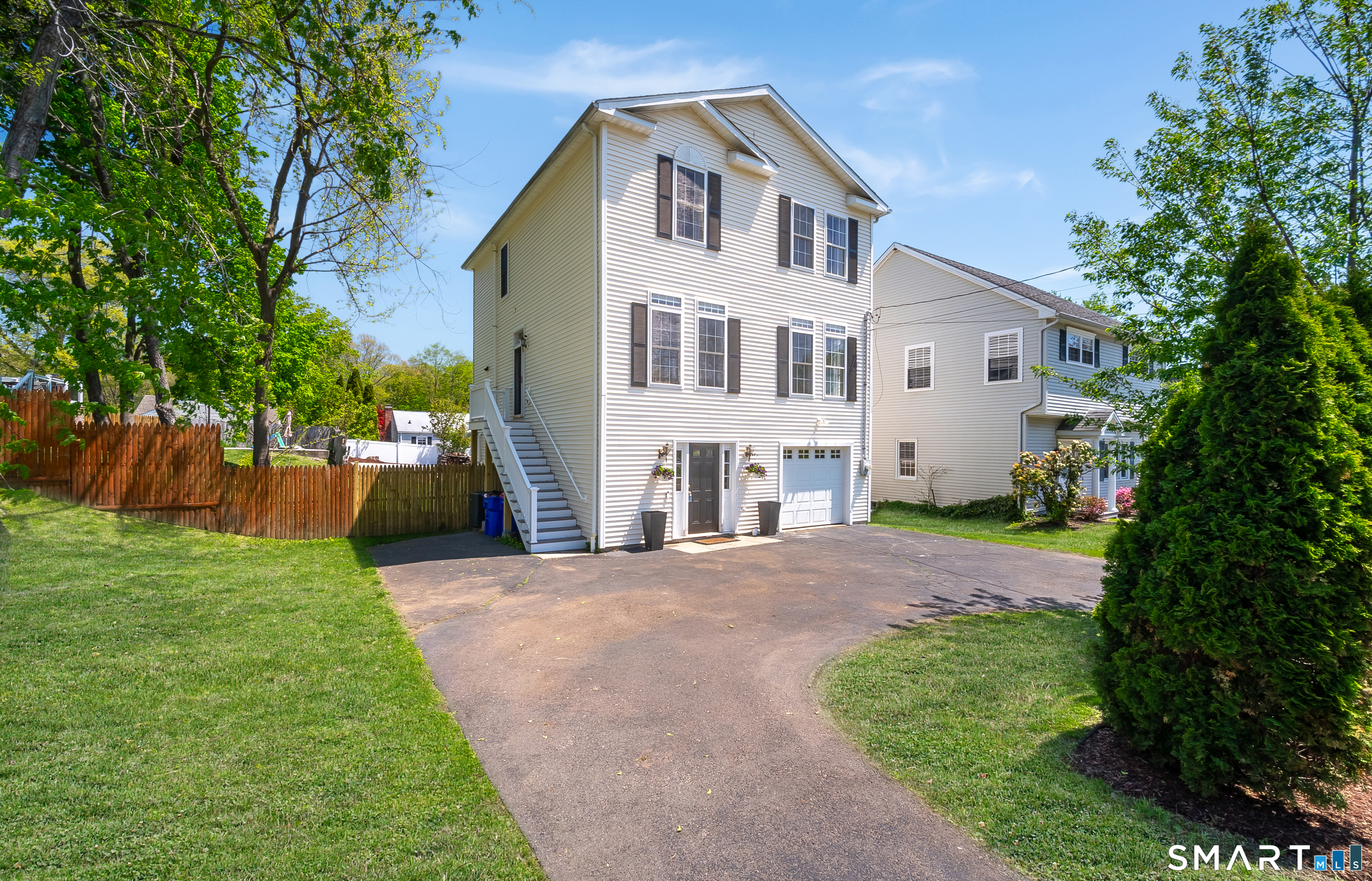 1780 Stratfield Road Fairfield CT 06825