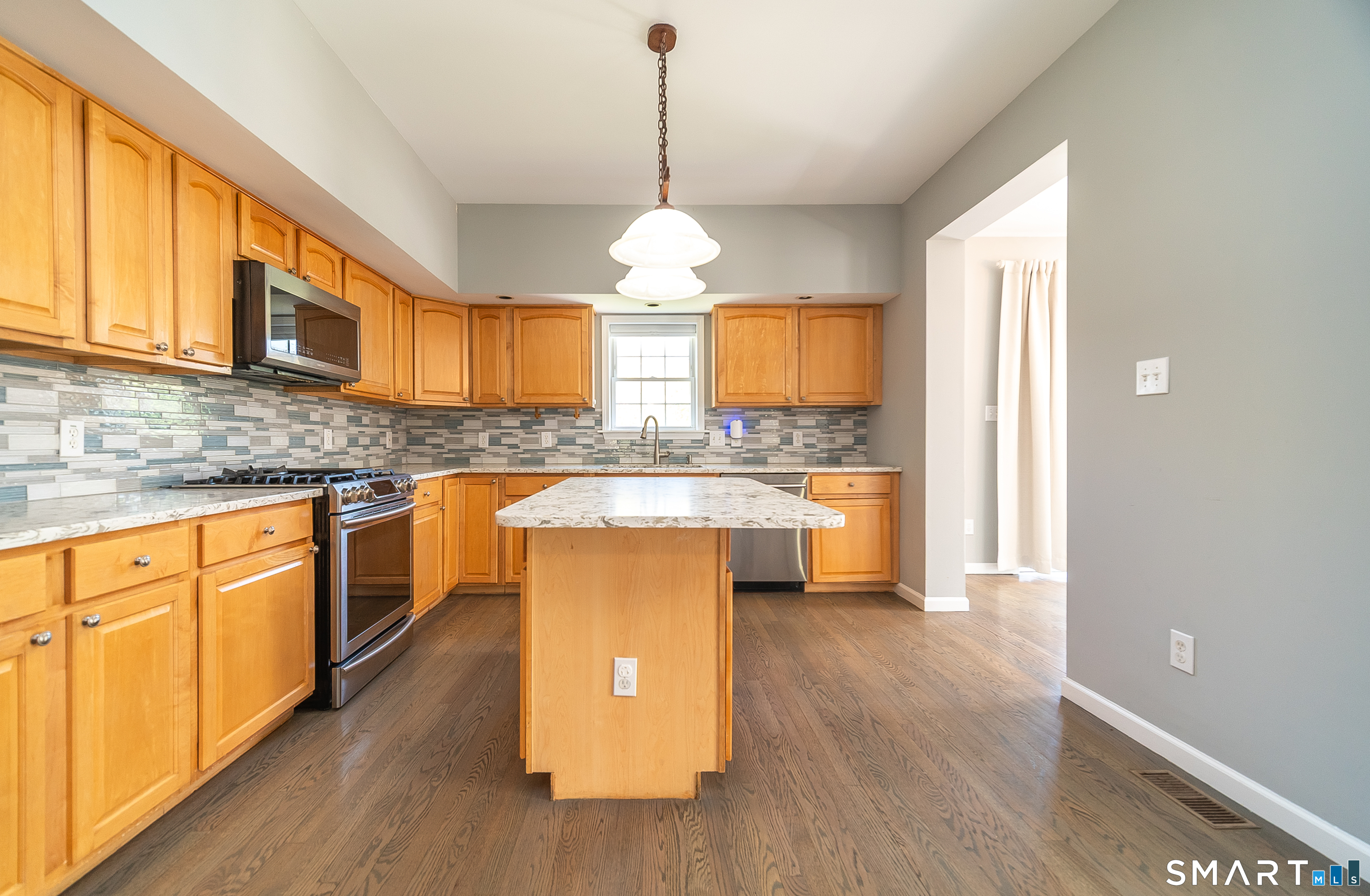 1780 Stratfield Road Fairfield CT 06825