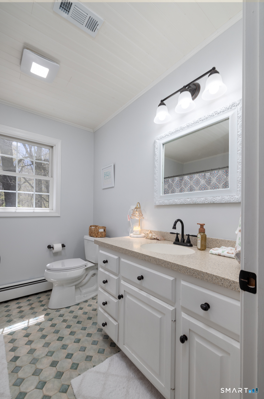 29 Chestnut Hill Road Hebron CT 06248