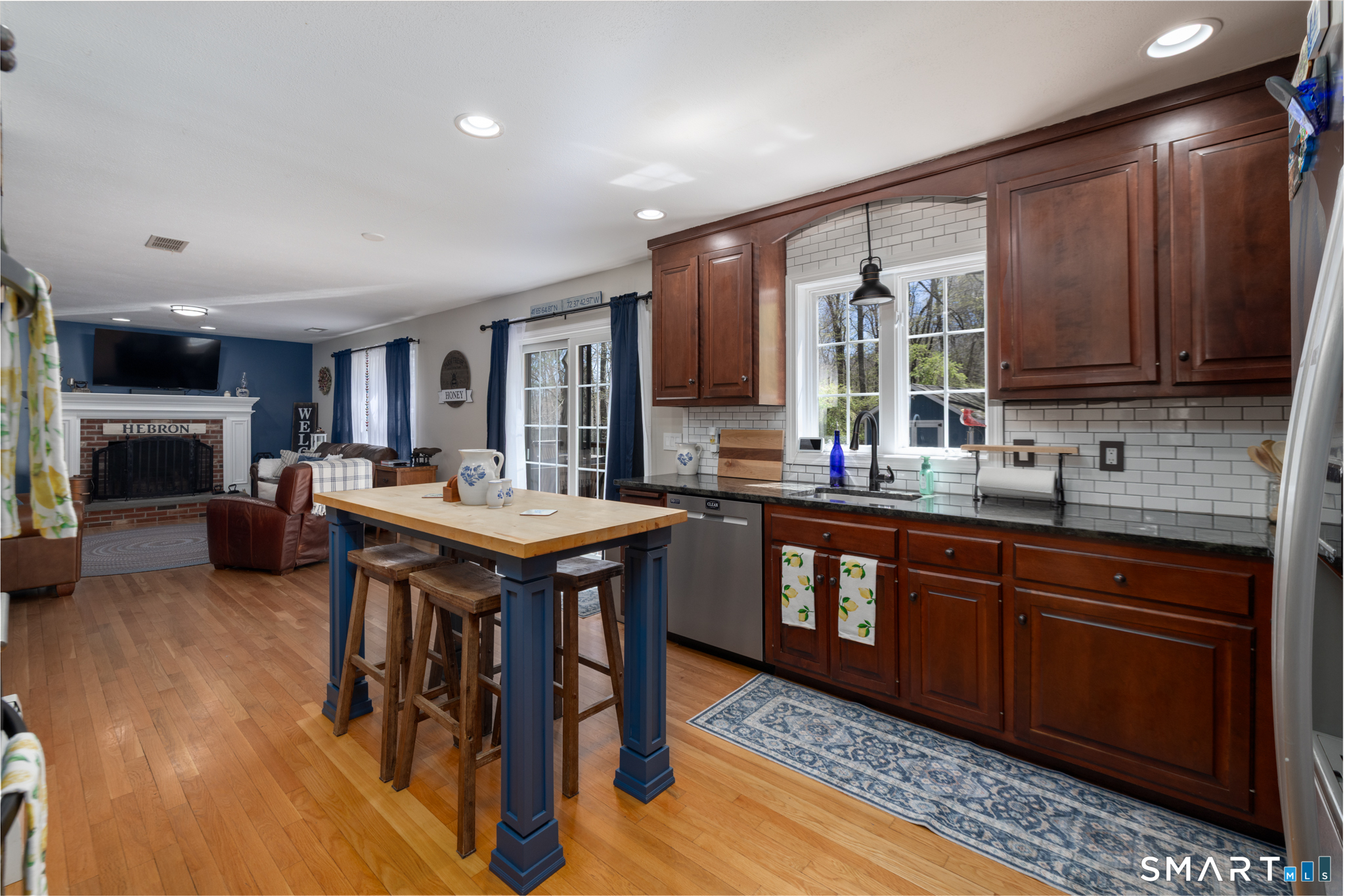 29 Chestnut Hill Road Hebron CT 06248