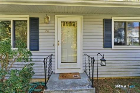 24 Terry Road Ledyard CT 06335