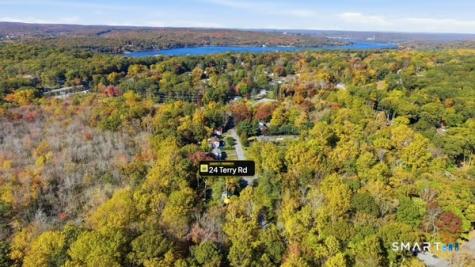 24 Terry Road Ledyard CT 06335