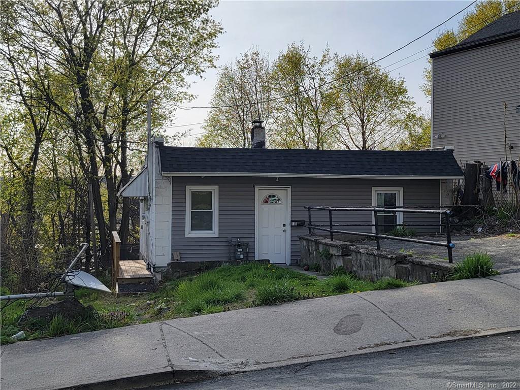 135 Orange Street Waterbury CT 06704