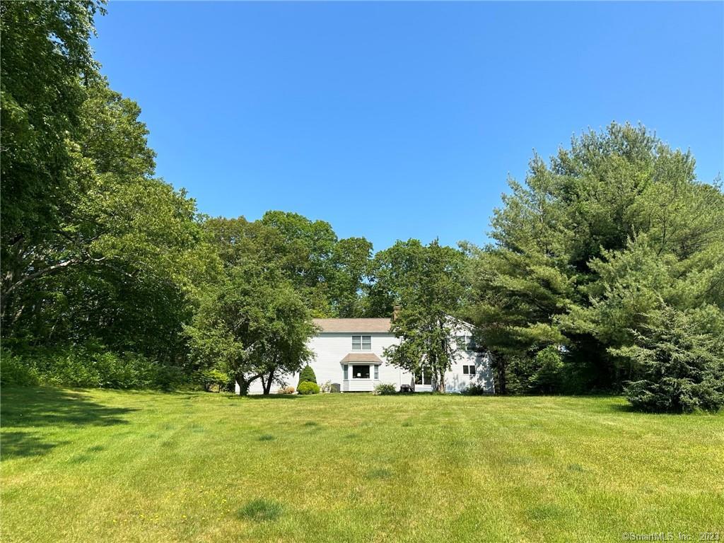 10 Hathaway Road East Lyme CT 06333