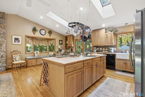 21 Upson Drive Oxford CT 06478