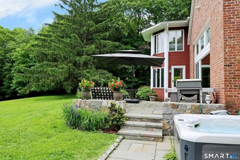 68 Bloomer Road Ridgefield CT 06877