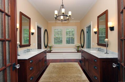 25 Sky View Drive Avon CT 06001