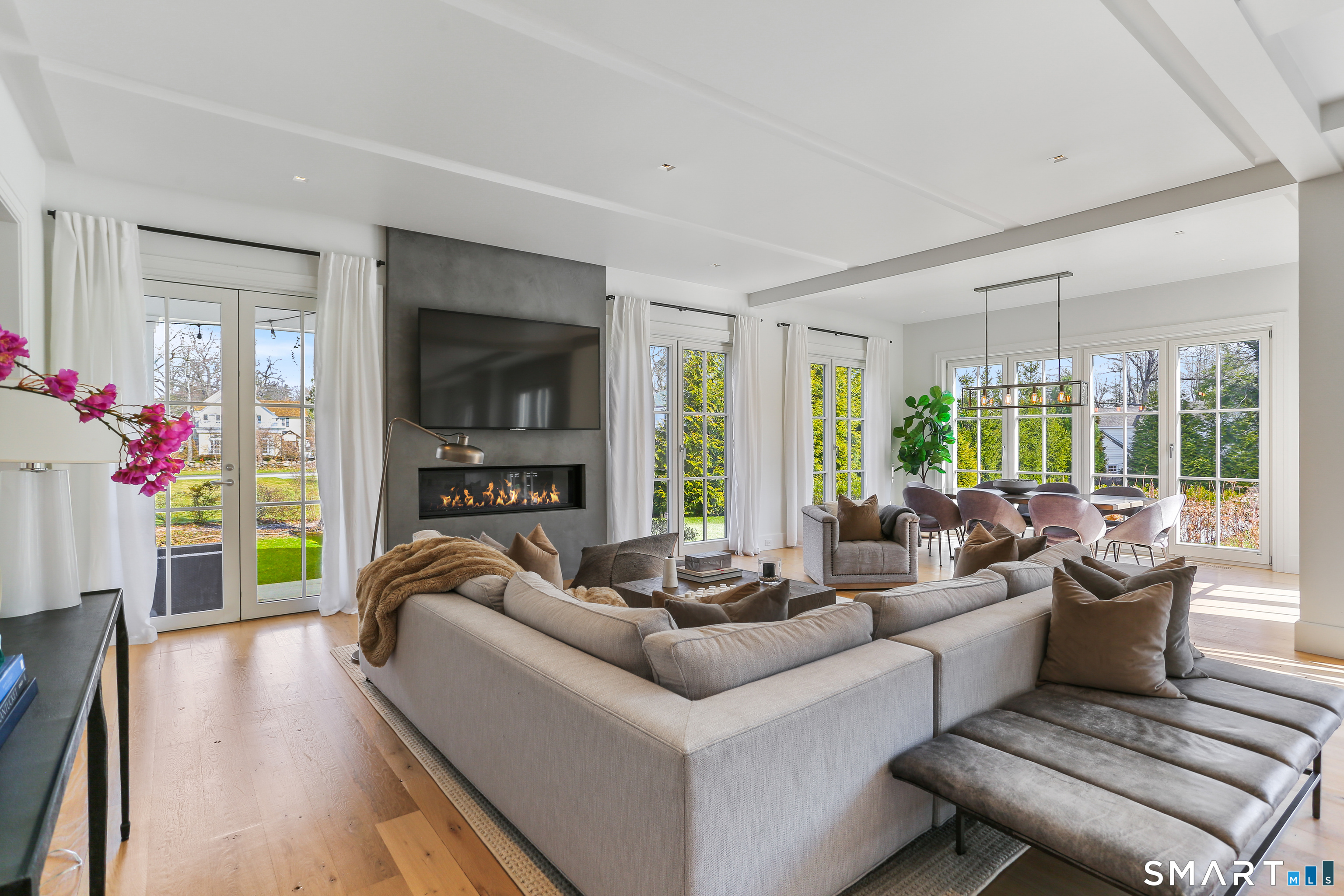 211 Oenoke Ridge New Canaan CT 06840