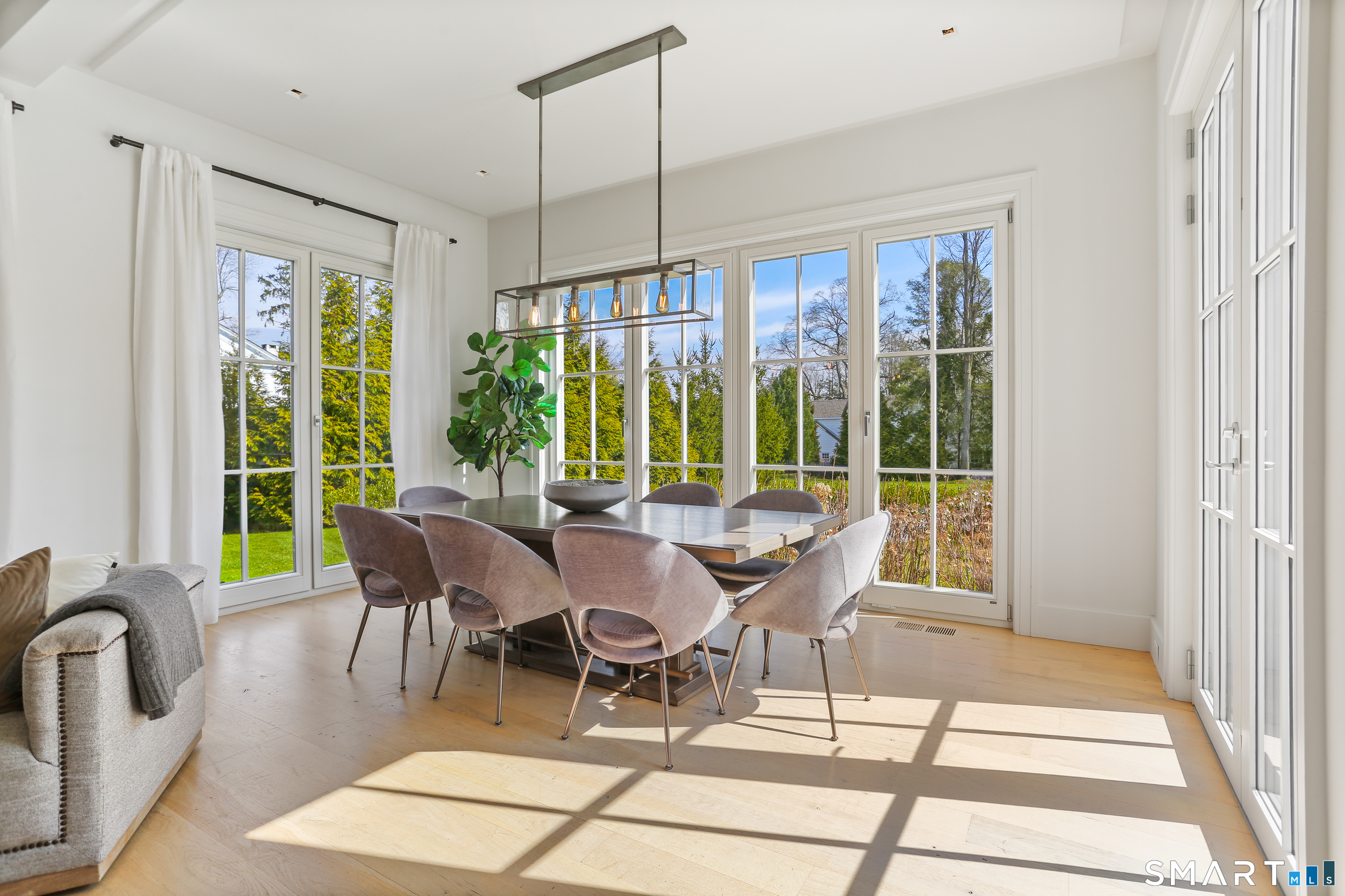 211 Oenoke Ridge New Canaan CT 06840