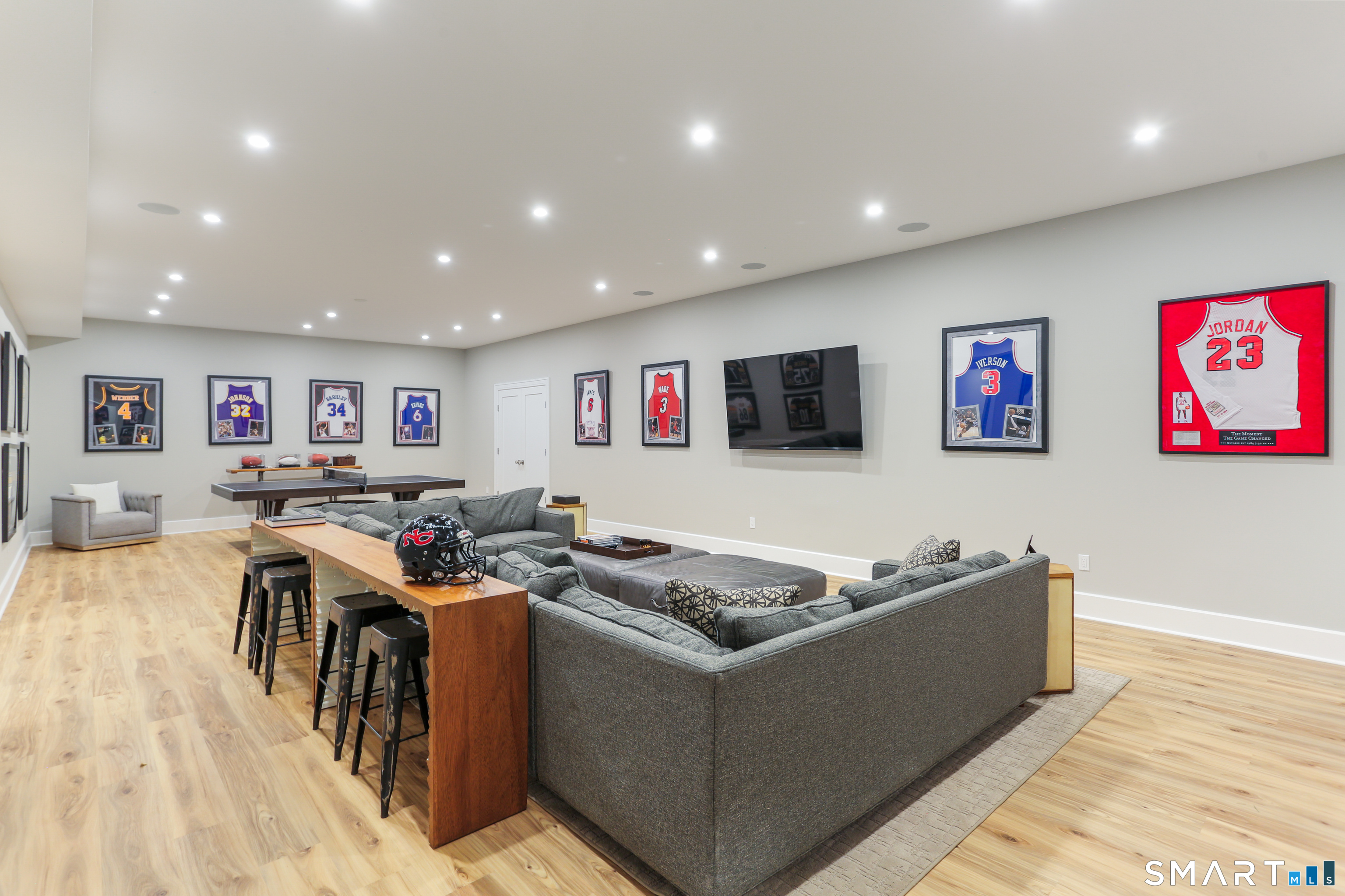 211 Oenoke Ridge New Canaan CT 06840