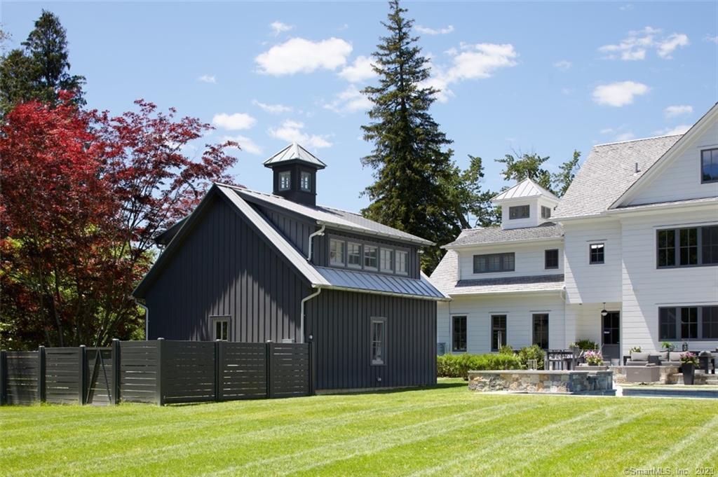 211 Oenoke Ridge New Canaan CT 06840