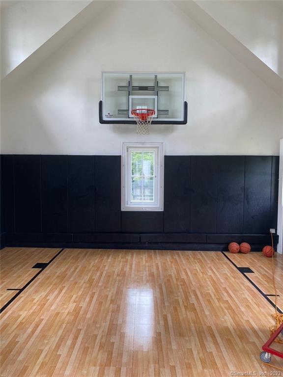 211 Oenoke Ridge New Canaan CT 06840