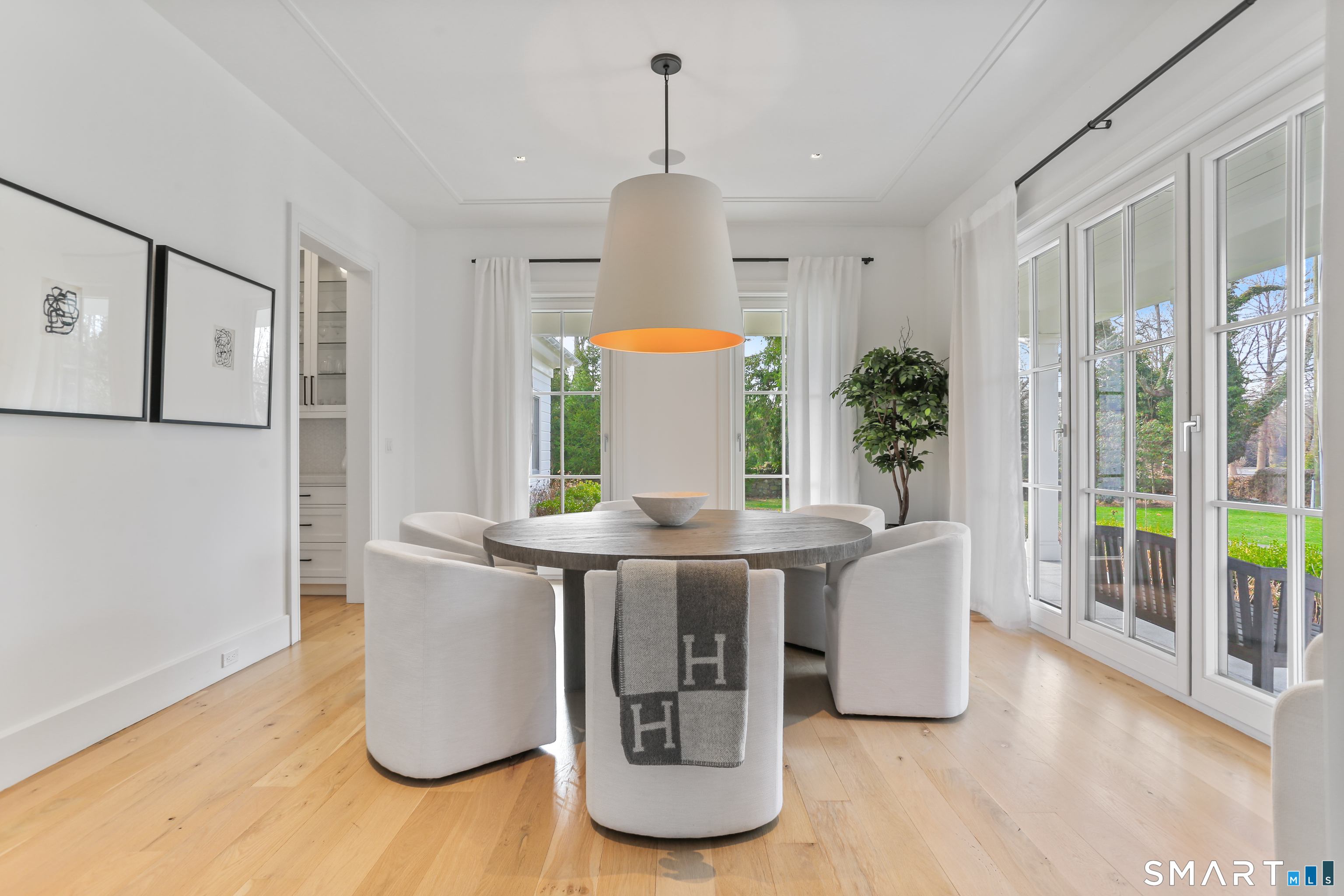 211 Oenoke Ridge New Canaan CT 06840