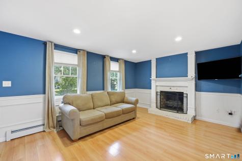 7 Play Road Enfield CT 06082